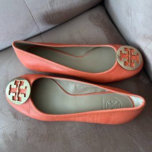 Tory Burch Reva Poppy Coral Leather GOLD Logo Ballet Flat Shoe 8.5